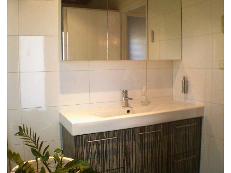 Acacia Hills NT 0822