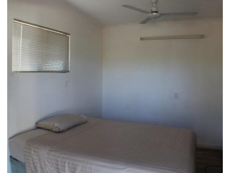 Dundee Beach NT 0840