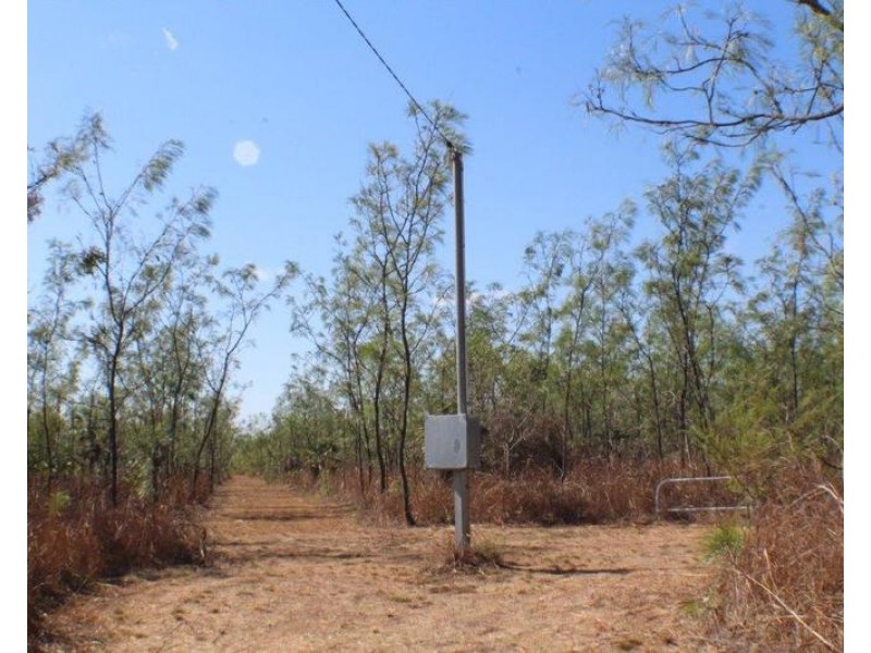 Dundee Beach NT 0840