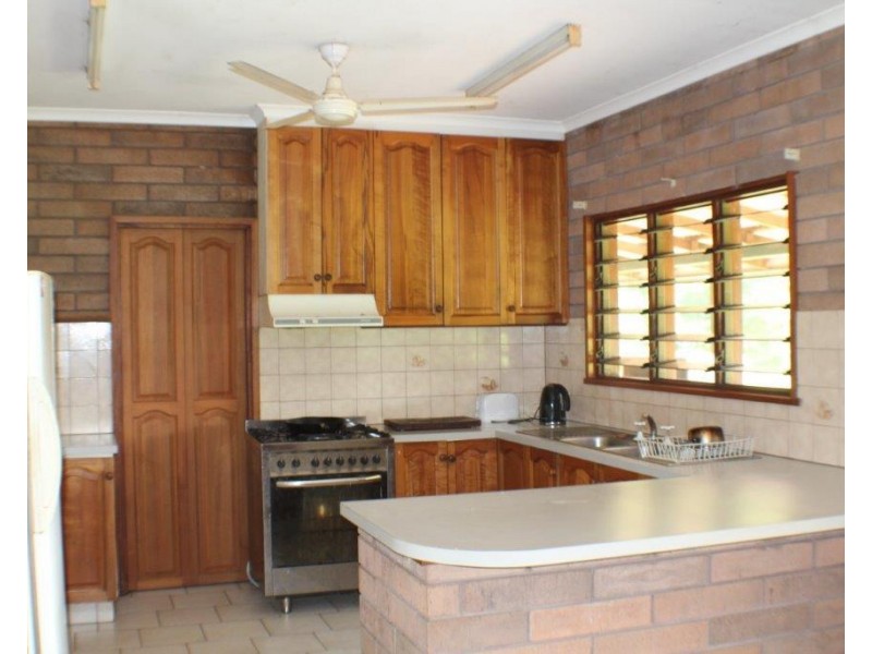 21 Sandy Road, Acacia Hills NT 0822