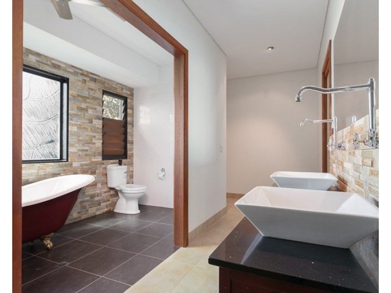 8 Helvetius Court, Durack NT 0830