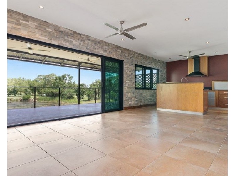 8 Helvetius Court, Durack NT 0830