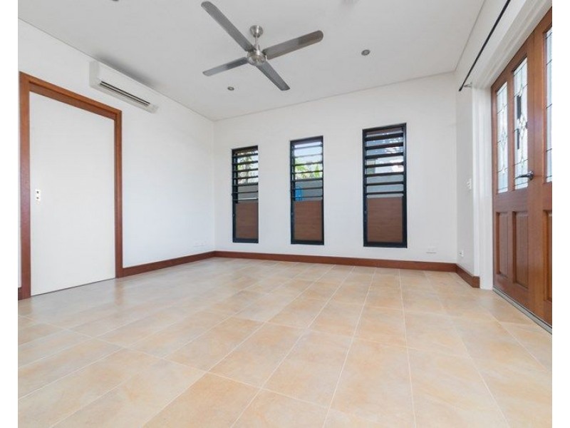 8 Helvetius Court, Durack NT 0830