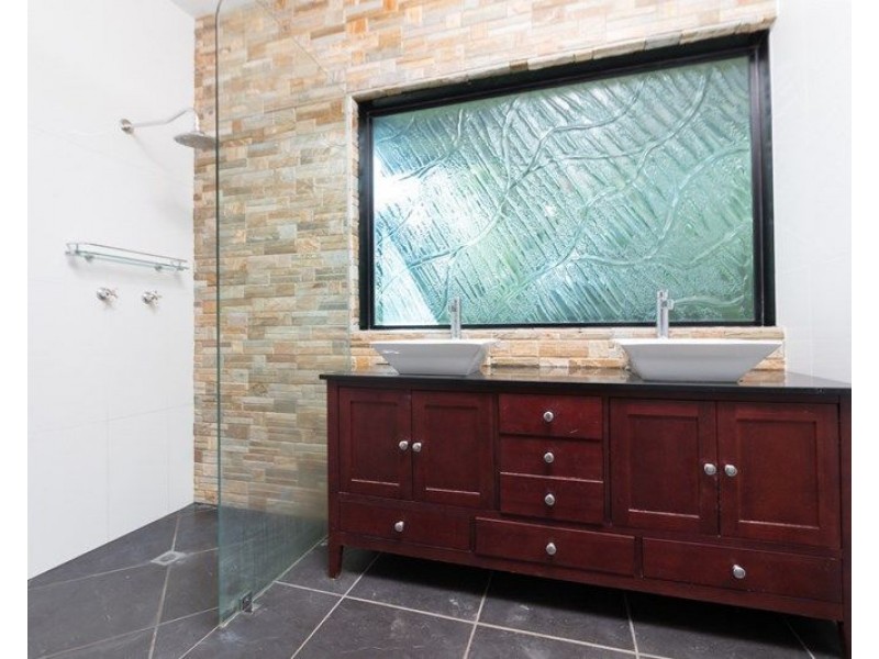 8 Helvetius Court, Durack NT 0830