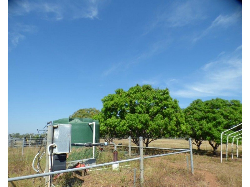 1105 Livingstone Road, Berry Springs NT 0838