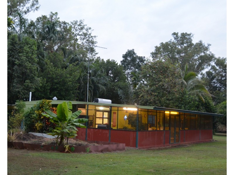 925 Livingstone Road, Berry Springs NT 0838