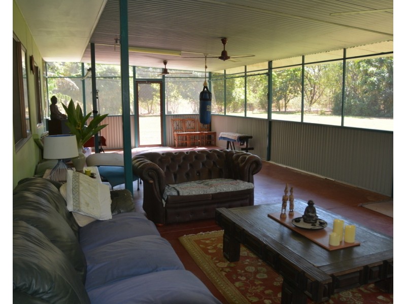 925 Livingstone Road, Berry Springs NT 0838