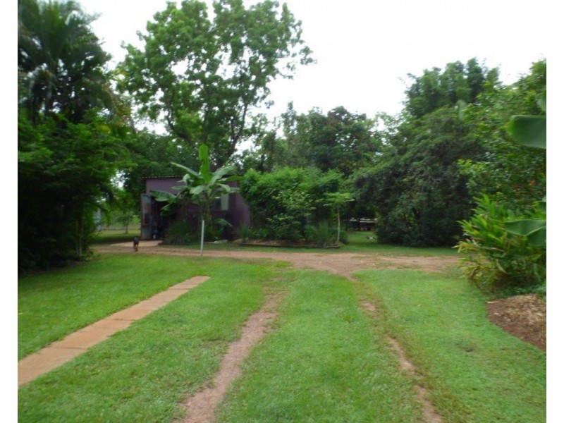 925 Livingstone Road, Berry Springs NT 0838
