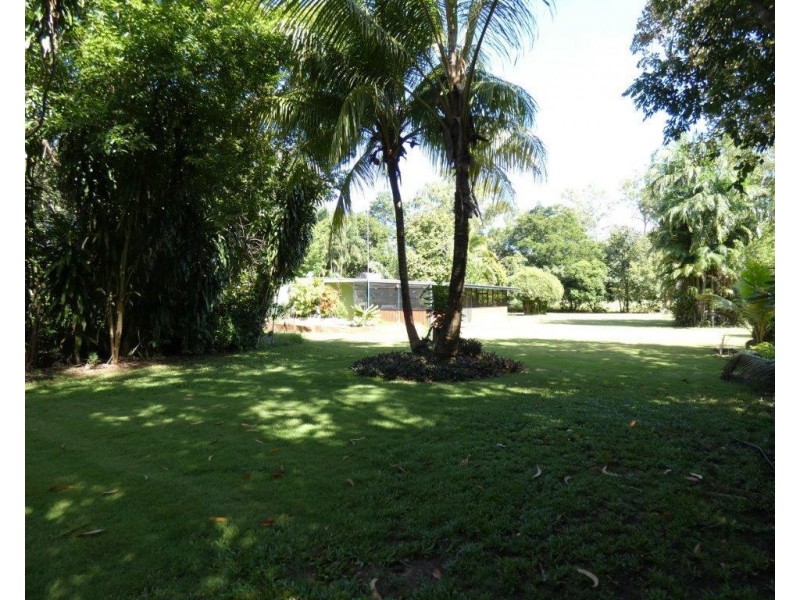 925 Livingstone Road, Berry Springs NT 0838