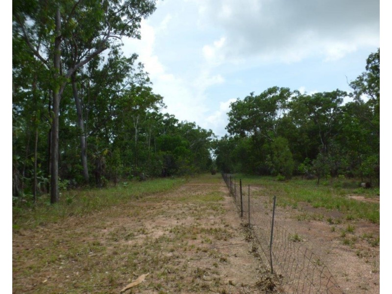 925 Livingstone Road, Berry Springs NT 0838