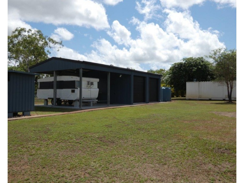 Acacia Hills NT 0822