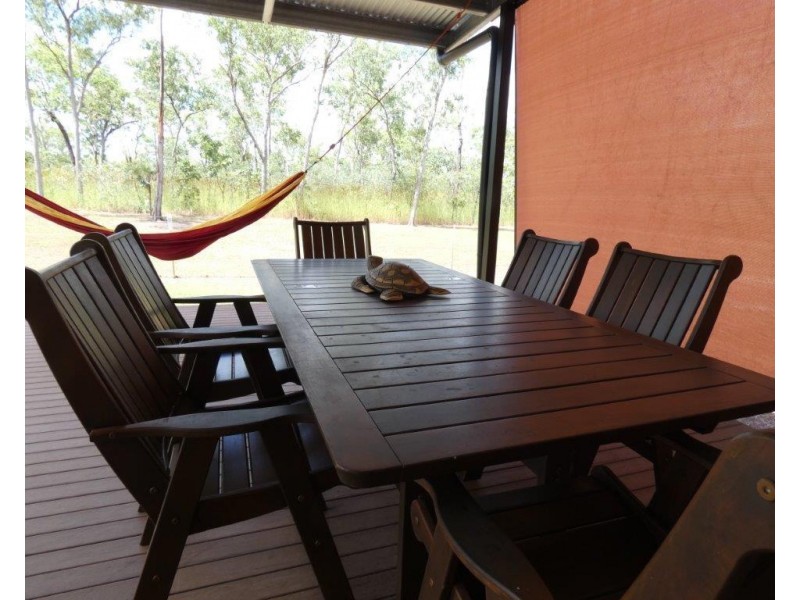 Acacia Hills NT 0822