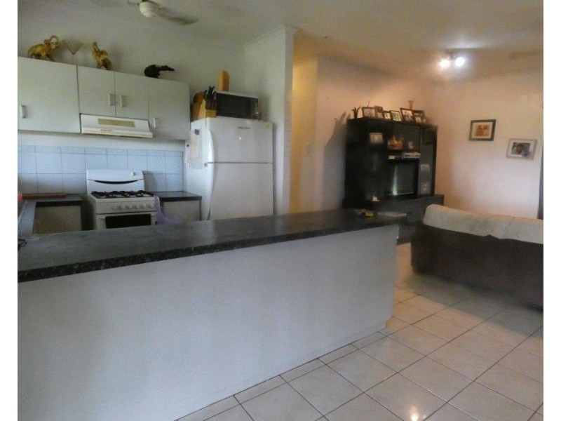 Livingstone NT 0822