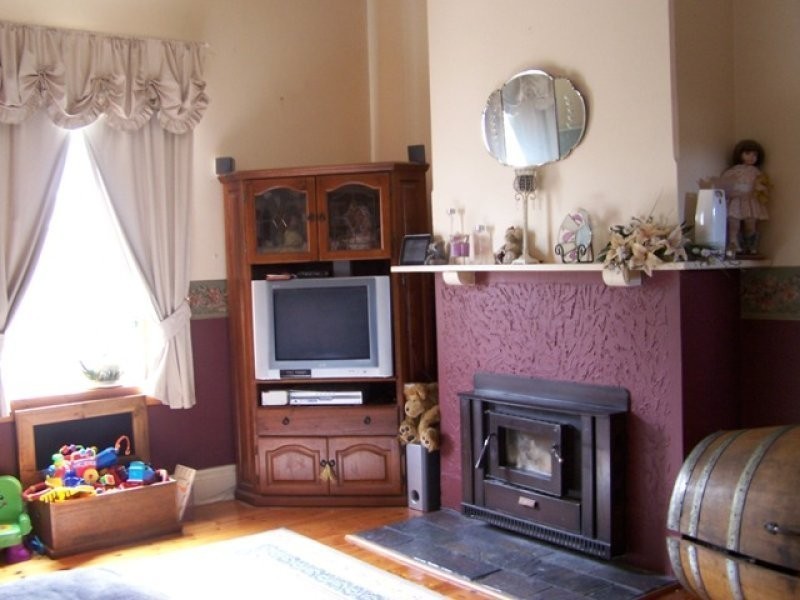 33 Fourth Street, Millicent SA 5280