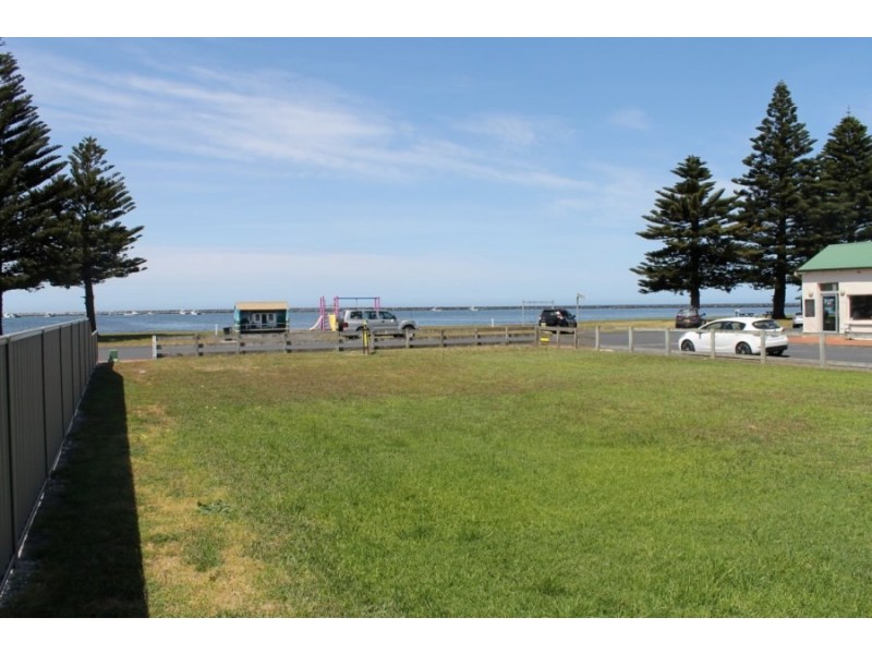 62 Sea Parade, Port Macdonnell SA 5291