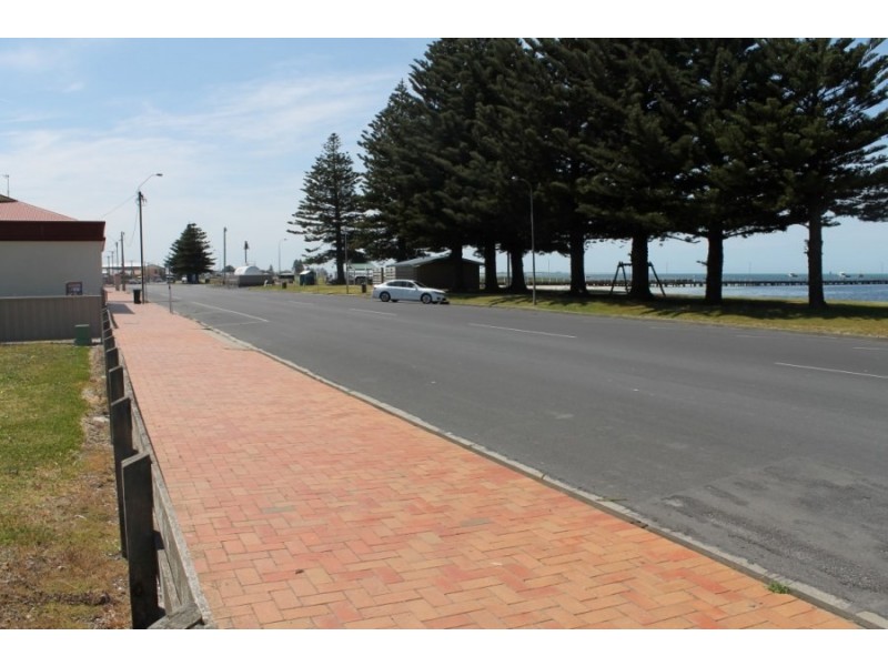 62 Sea Parade, Port Macdonnell SA 5291