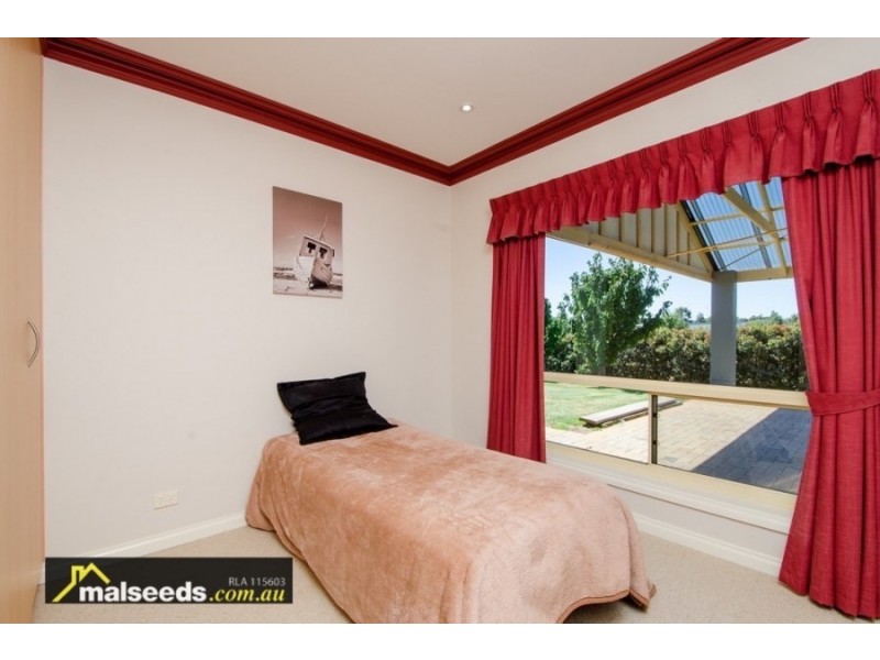 15 Turnbull Drive, Mount Gambier SA 5290