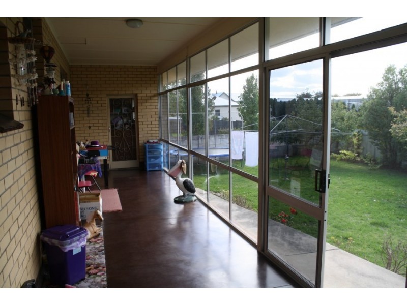 3  Gwendoline Street, Mount Gambier SA 5290