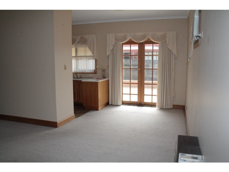 4/12 Edward Street, Mount Gambier SA 5290