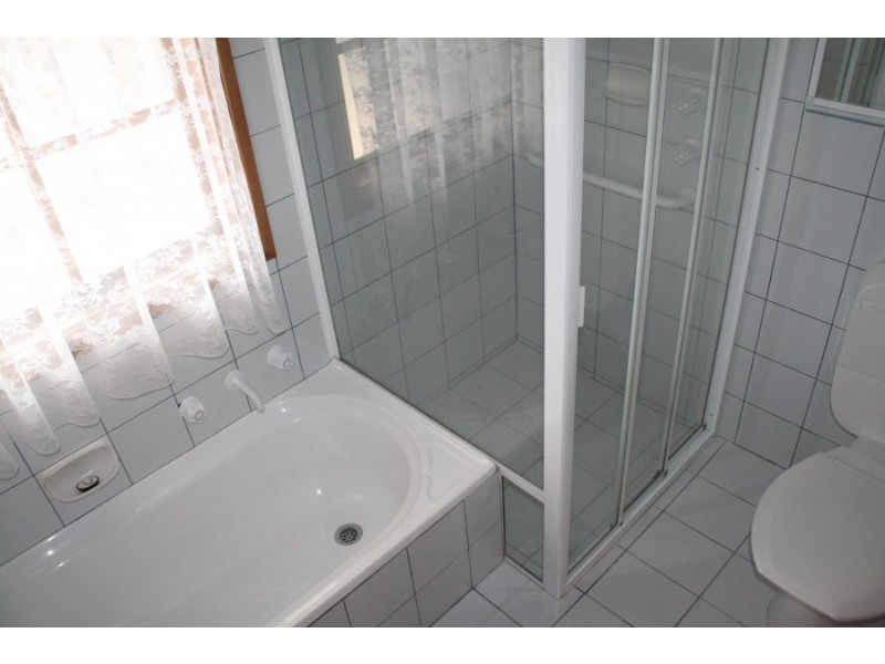 4/12 Edward Street, Mount Gambier SA 5290