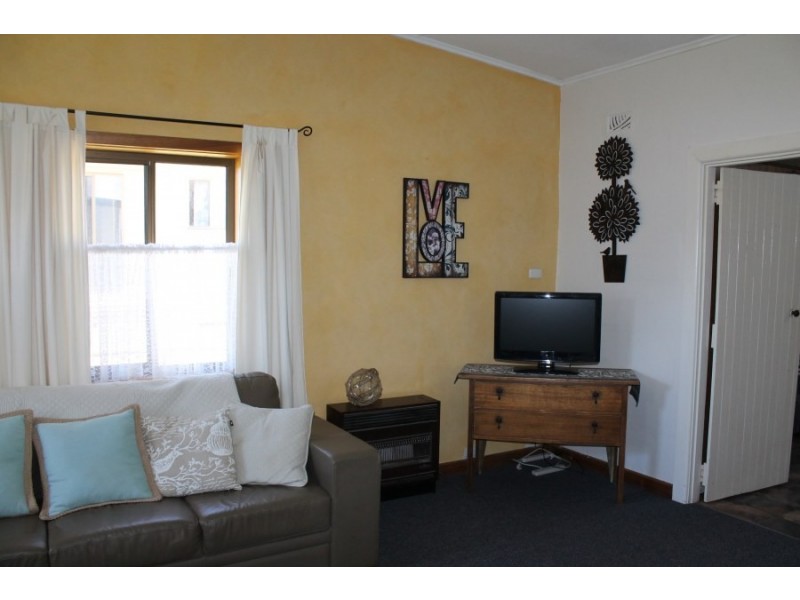 38 Foster Street, Beachport SA 5280