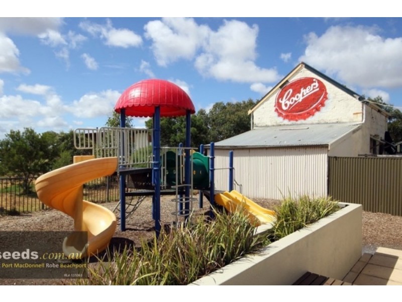 22339 Bay Road, Allendale East SA 5291