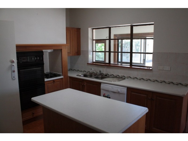 75 Church Street, Penola SA 5277