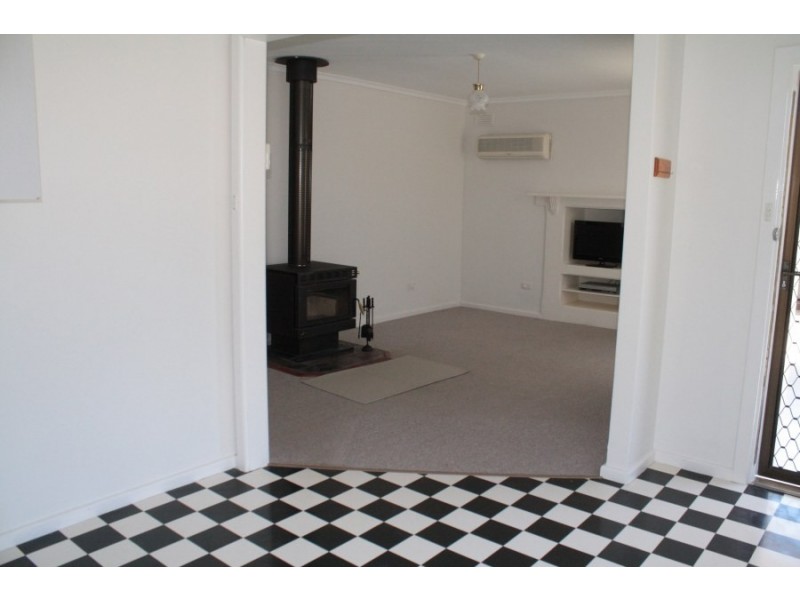 12 Neilson Street, Penola SA 5277