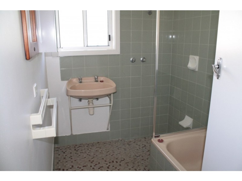 12 Neilson Street, Penola SA 5277