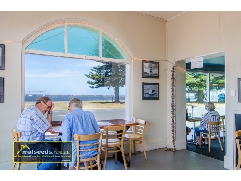 63 Sea Parade, Port Macdonnell SA 5291