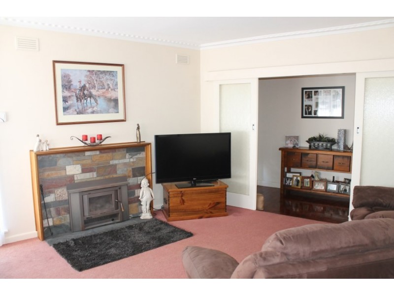 16 Hutchesson Street, Millicent SA 5280