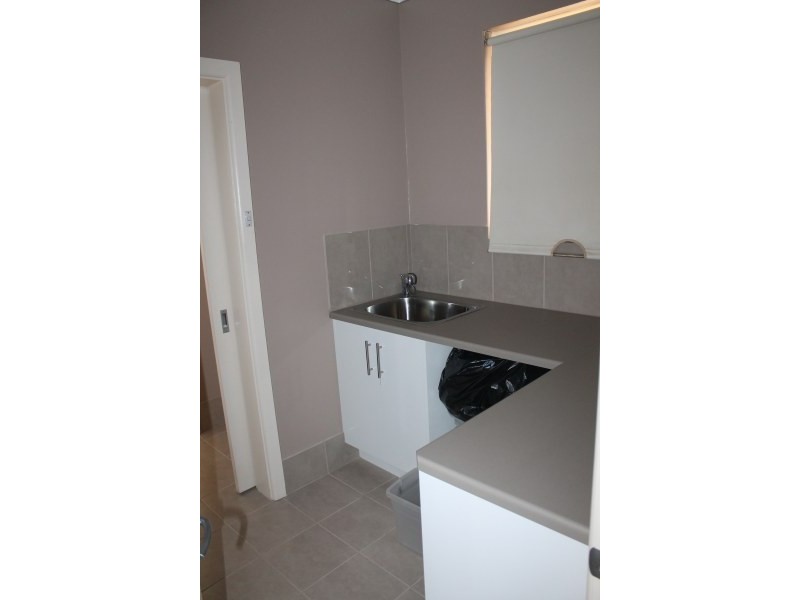 16 Hutchesson Street, Millicent SA 5280