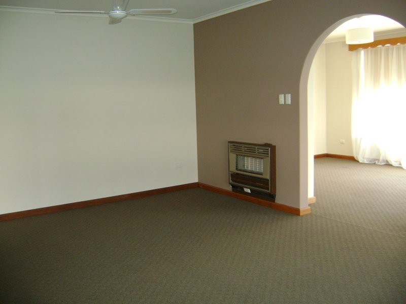 4 Degaris Street, Mount Gambier SA 5290