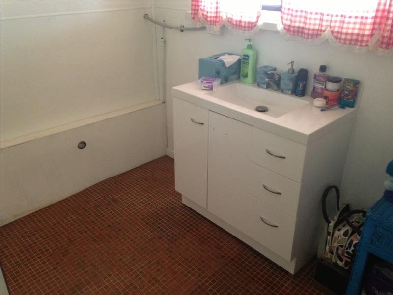 98 Meylin Street, Port Macdonnell SA 5291