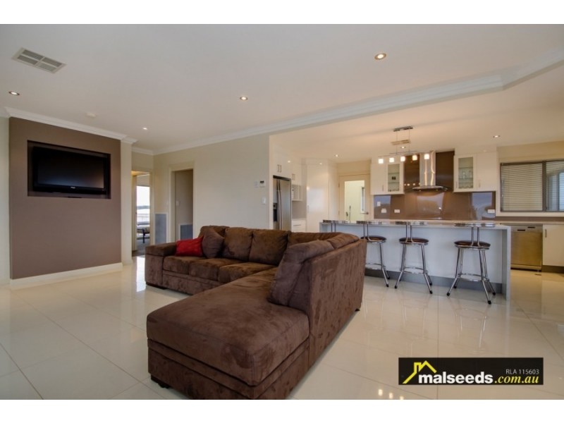 138 Sea Parade, Port Macdonnell SA 5291