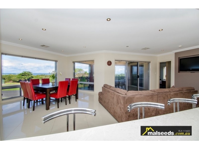 138 Sea Parade, Port Macdonnell SA 5291
