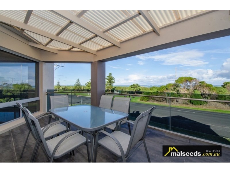 138 Sea Parade, Port Macdonnell SA 5291