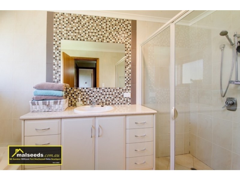 311-312 Canunda Causeway, Millicent SA 5280