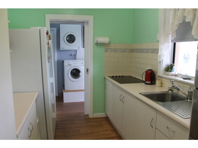 16 Bowman Street, Millicent SA 5280