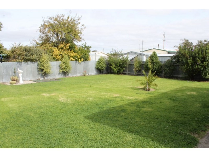 16 Bowman Street, Millicent SA 5280