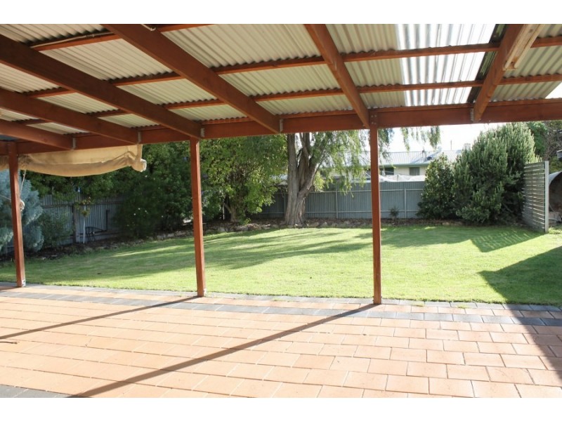 18 Poole Street, Millicent SA 5280