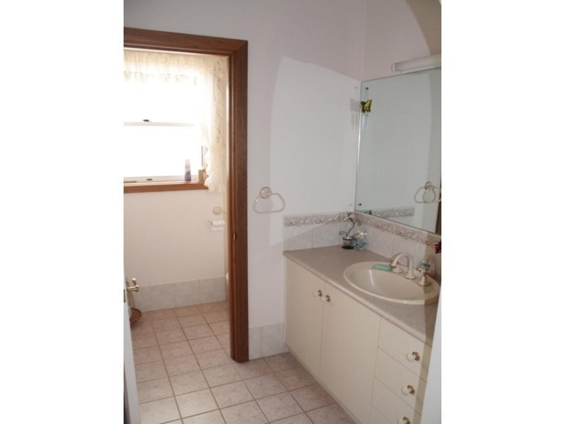 141 Sea Parade, Port Macdonnell SA 5291