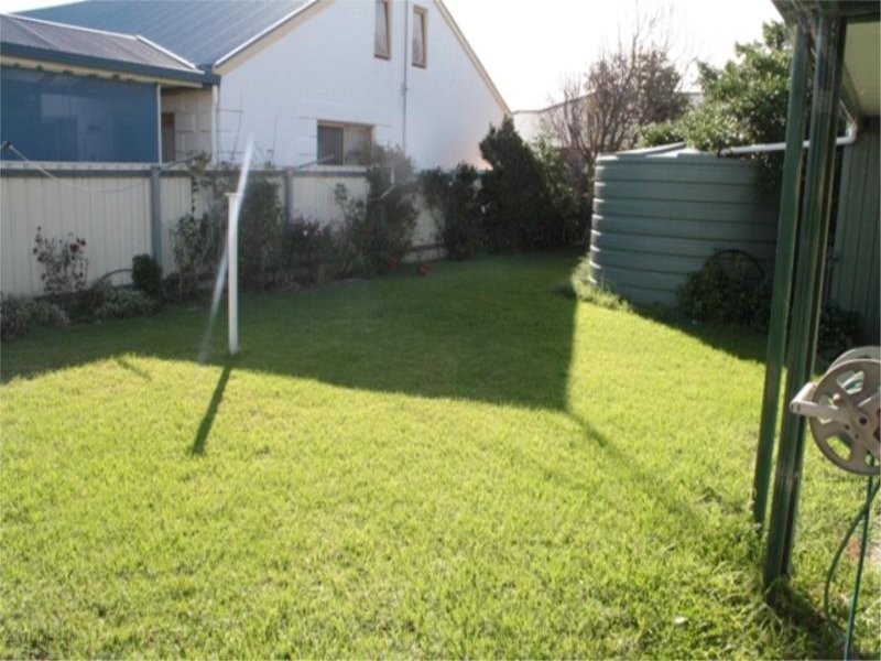 141 Sea Parade, Port Macdonnell SA 5291