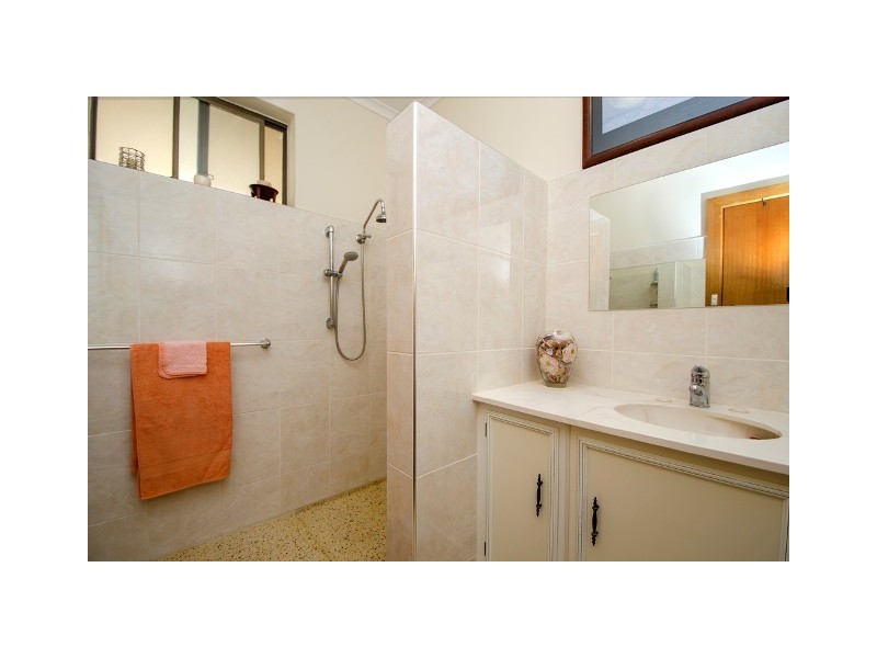 97 Meylin Street, Port Macdonnell SA 5291