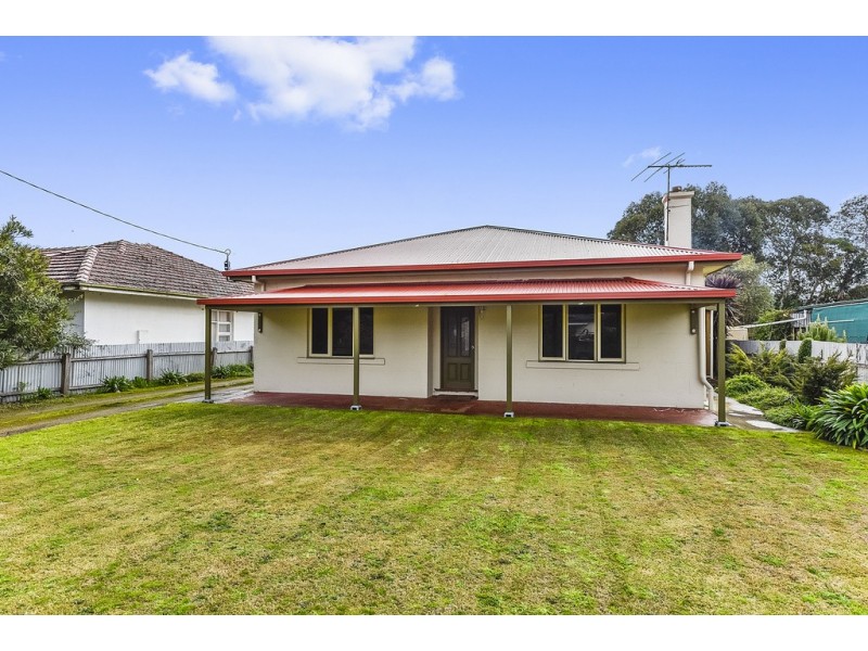 4 Watts Avenue, Millicent SA 5280