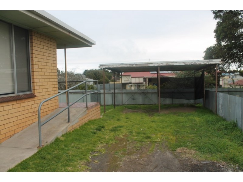 2/12 Cassells Street, Millicent SA 5280