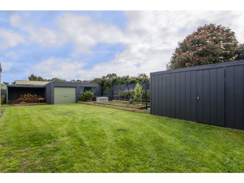 27 Carmel Drive, Mount Gambier SA 5290