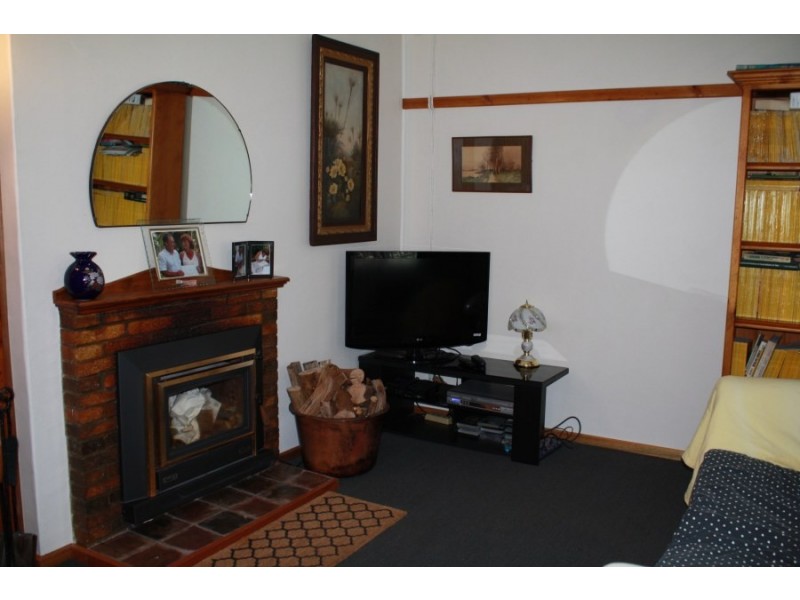 6 Whitehead Street, Millicent SA 5280