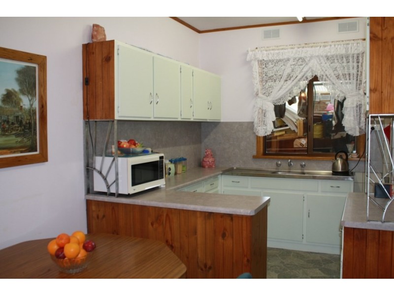 6 Whitehead Street, Millicent SA 5280