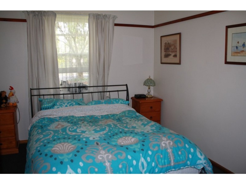 6 Whitehead Street, Millicent SA 5280